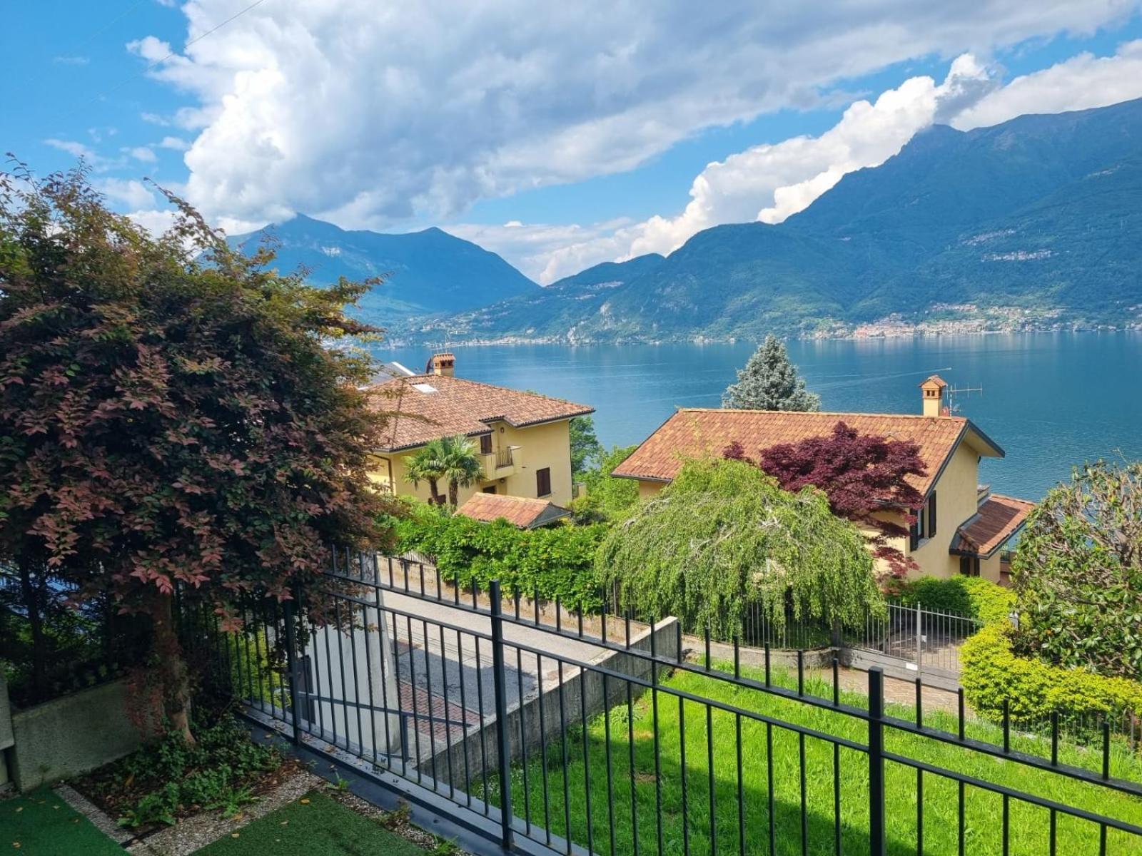 Apartment With Garden And Terrace Beautiful Lake View Bellano Bagian luar foto